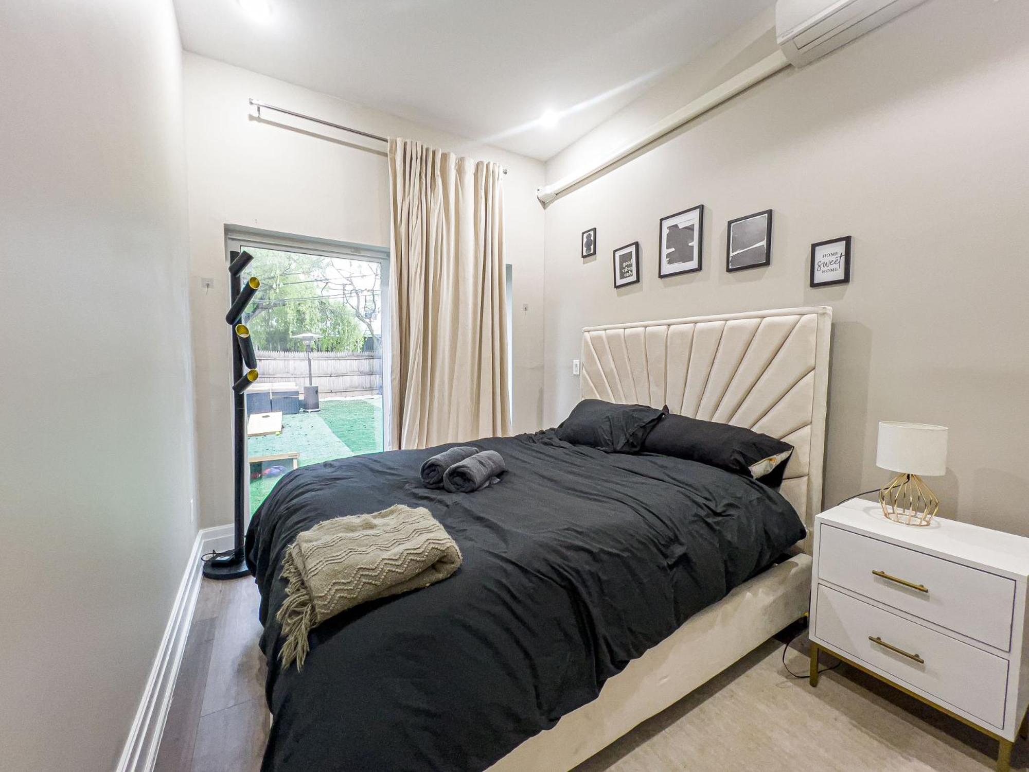 Appartamento Charming 2Br Bkyrd Near Williamsburg New York Esterno foto